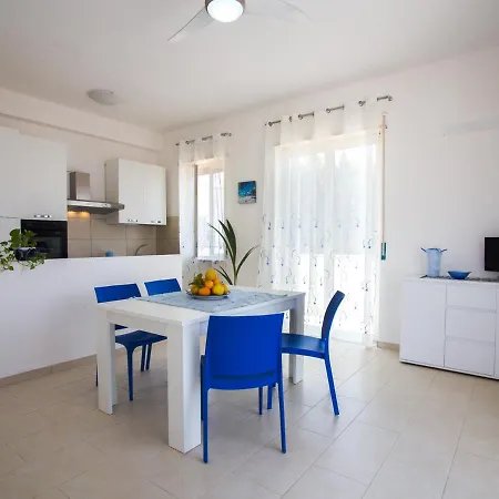Marchesana Sole Mare Holiday home *